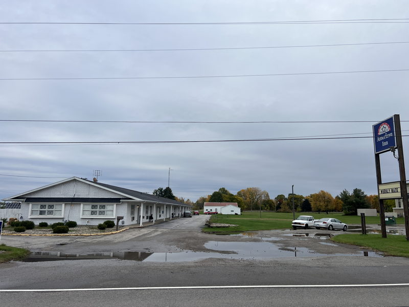 American Inn  (Green Briar Inn) - Oct 22 2023 Photo (newer photo)